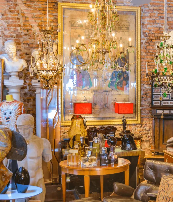 Antiquitäten Experte